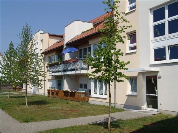 Gemütliche 1-Raum-Wohnung mit Balkon und Gartenblick ringstraße 13